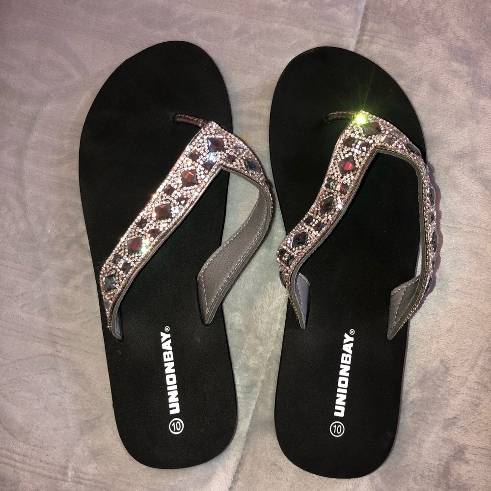 Black sparkly comfy flip flops